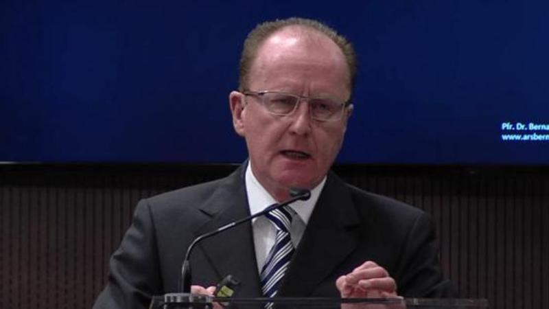 DR BERNARD ARS