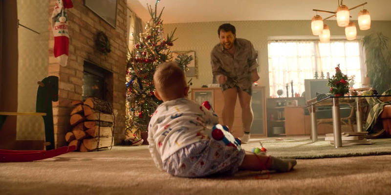 FATHER, SON, LIVING ROOM, BOUYGUES CHRISTMAS COMMERCIAL