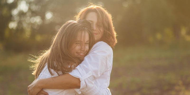 MOM,DAUGHTER