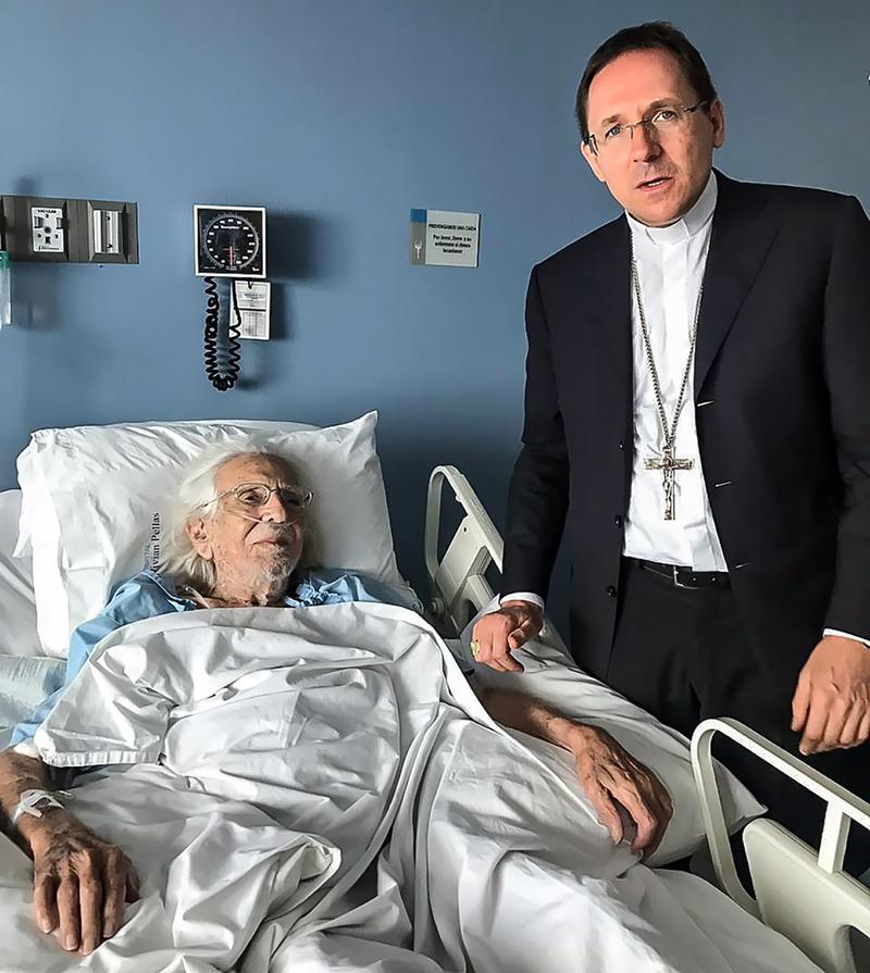 KSIĄDZ ERNESTO CARDENAL, PIERWSZA MSZA PO 35 LATACH