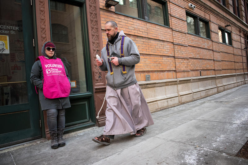 NEW YORK;EXORCISM;CFR;FRANCISCANS