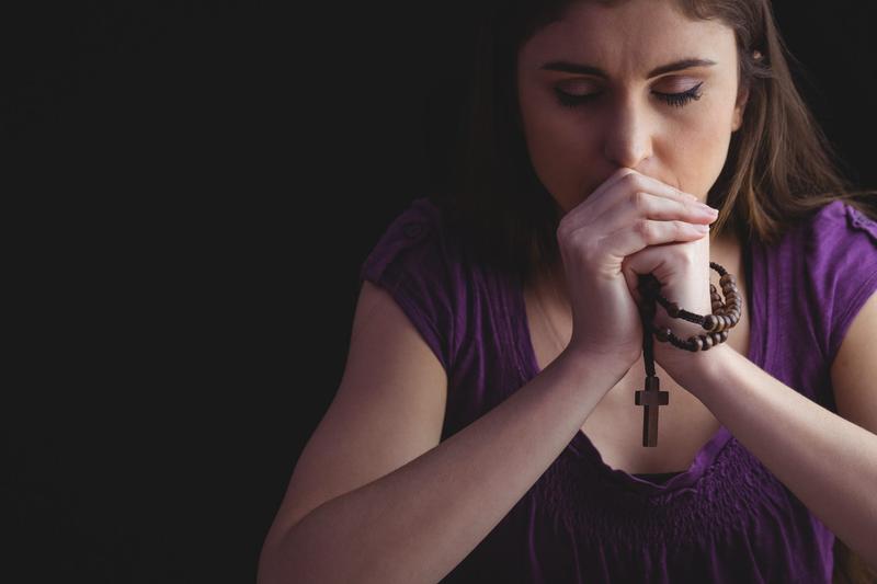 woman, rosary,