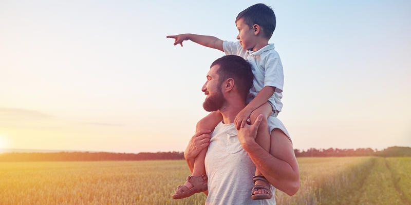 FATHER, CHILD, SHOULDERS