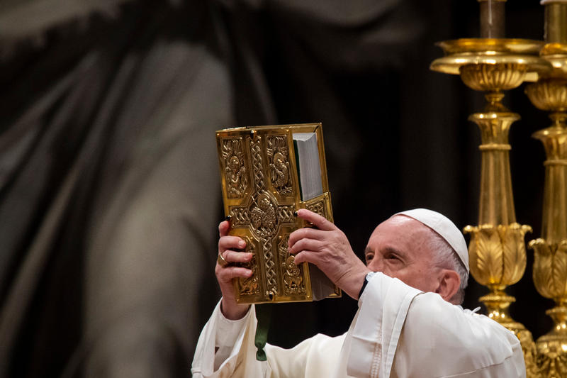 VATICAN POPE HOLY MASS EASTER VIGIL