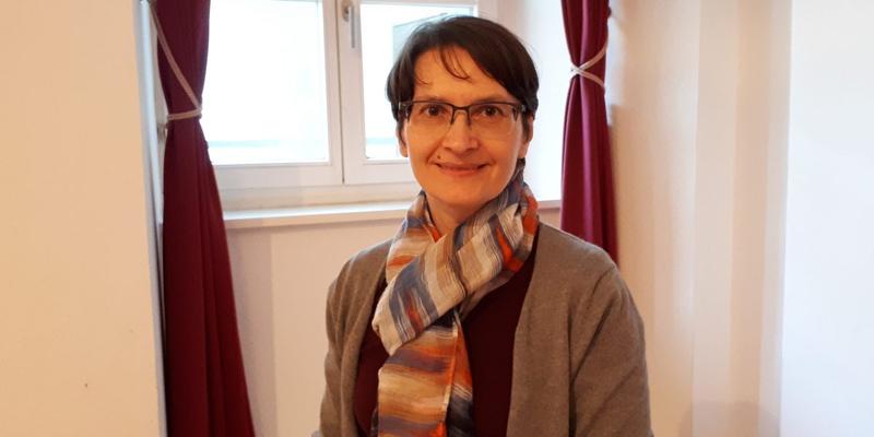S. BOŽENA KUTNAR