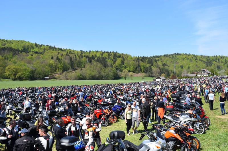 BLESSING IN MIRNA PEČ