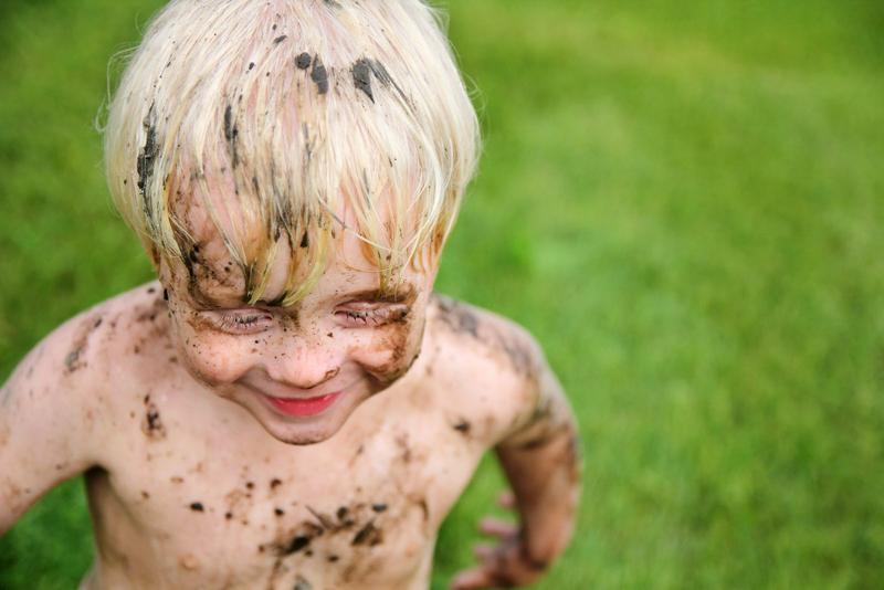 little boy, dirty,