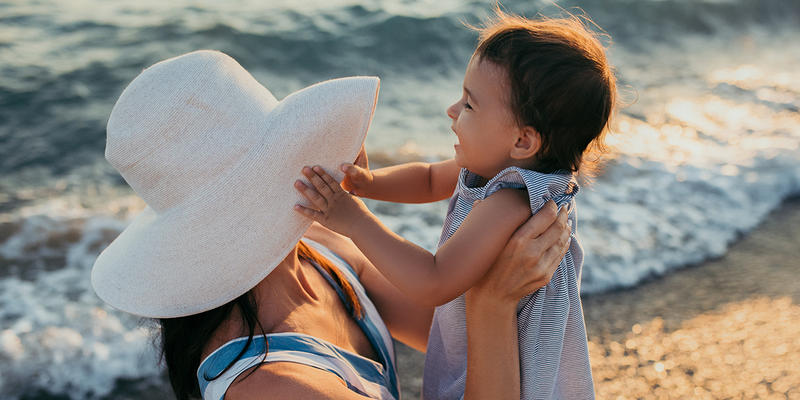 web3-mother-daughter-travel-sea-shuttertock.jpg