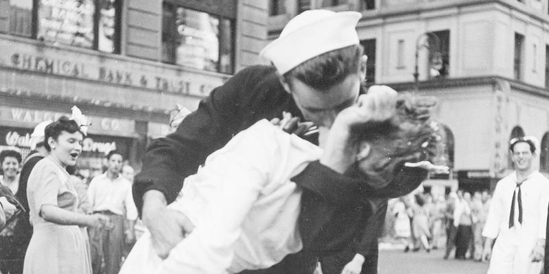 KRÓTKA HISTORIA JEDNEGO ZDJĘCIA