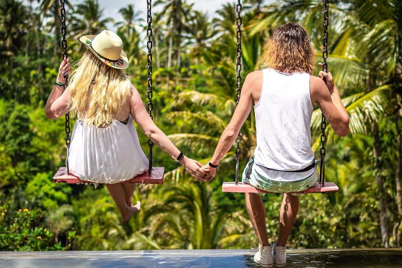 COUPLE