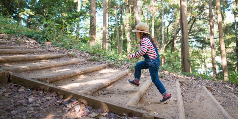CHILD CLIMBING STAIRS