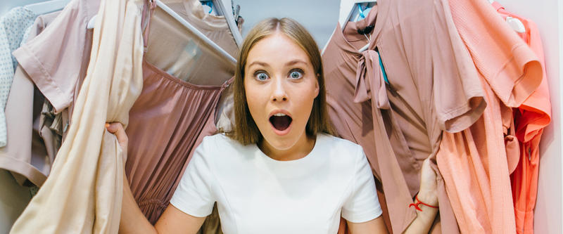 WOMAN, SHOPPING, DRESS