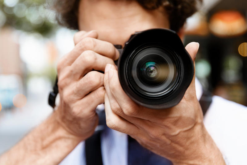 PHOTOGRAPHER