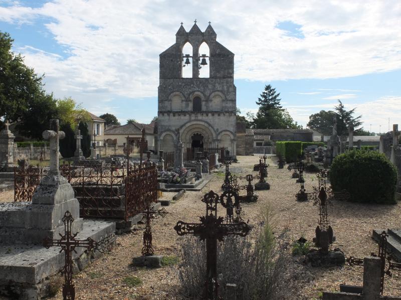 web2-eglise-lalande-wikipedia.jpg