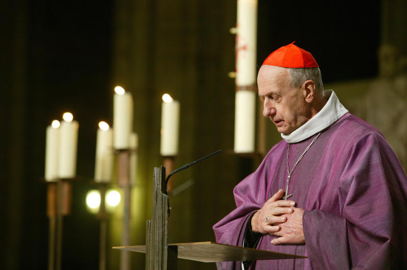 web2-cardinal-etchegaray-godong-fr135819a.jpg