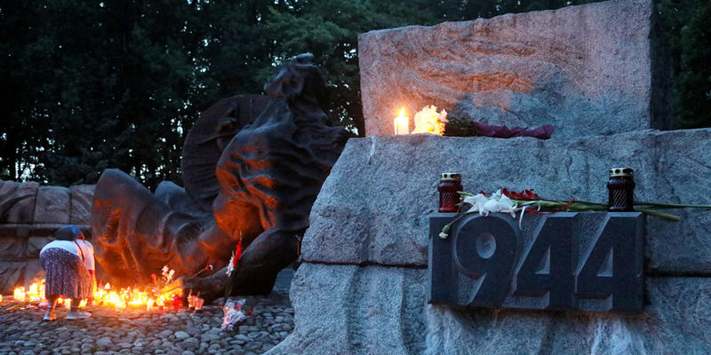 CMENTARZ POWSTAŃCÓW WARSZAWY