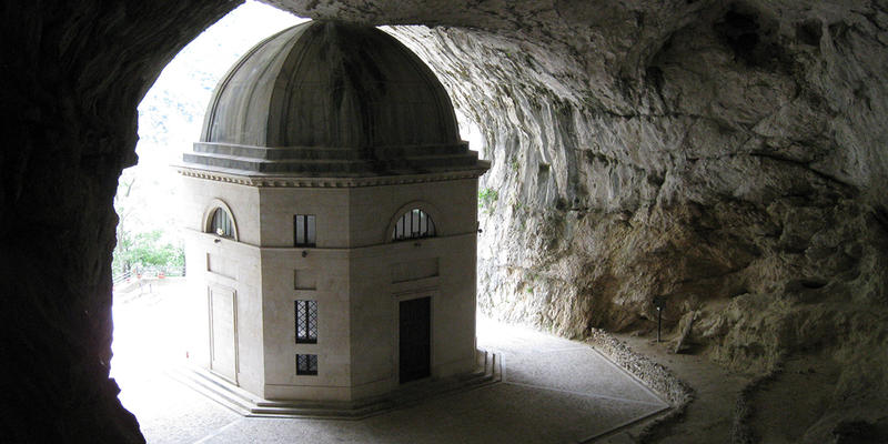TEMPLE VALADIER