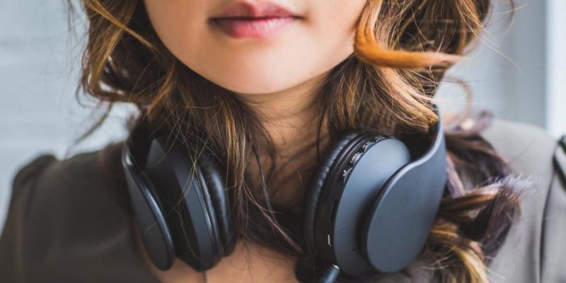 HEADPHONES