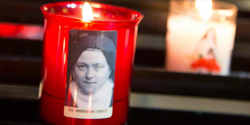 candles-therese-lisieux-010_gtt17a14_446.jpg