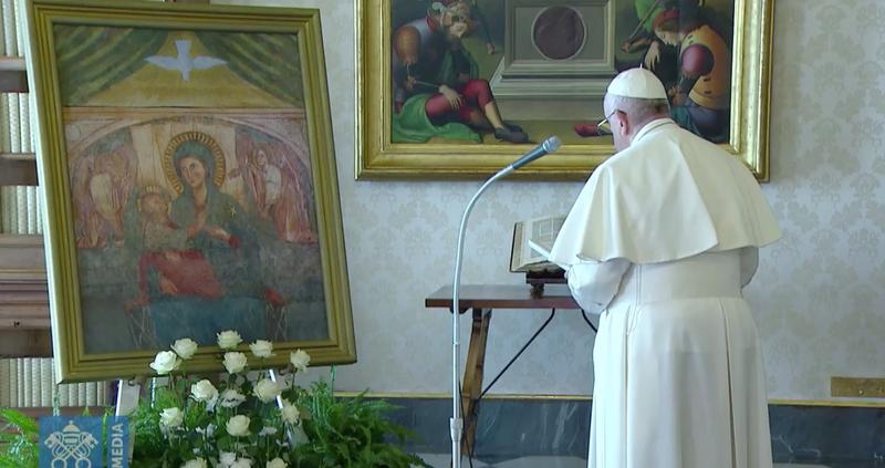 Le pape François invoque la protection de la Vierge Marie face à l'épidémie de Coronavirus.
