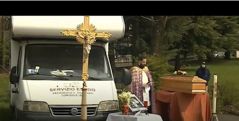funerale don resmini.jpg