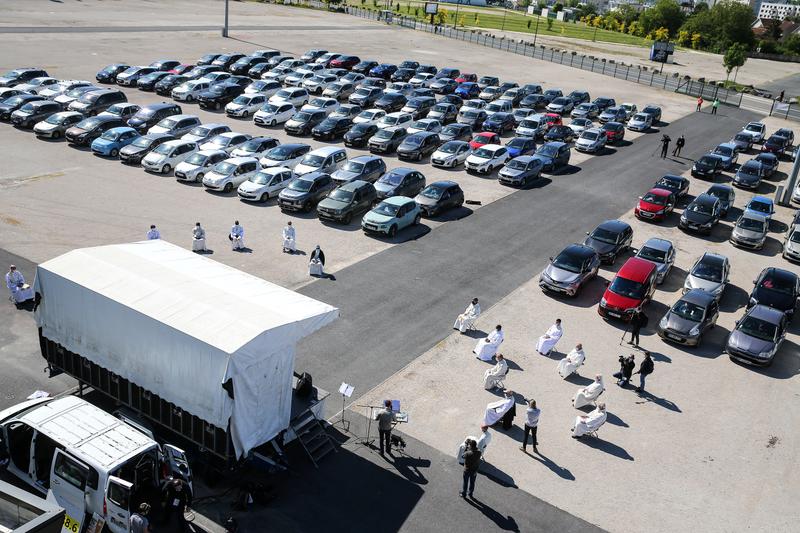 Messe en voiture