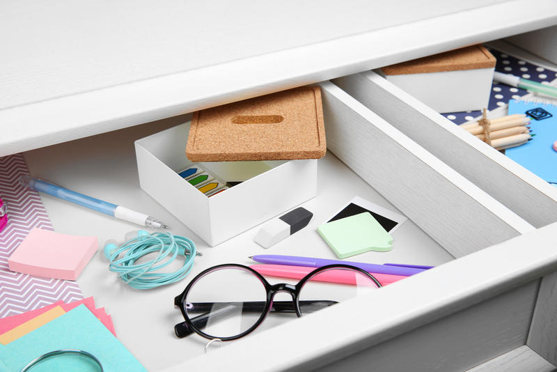 DRAWER SCHOOL SUPPLIES