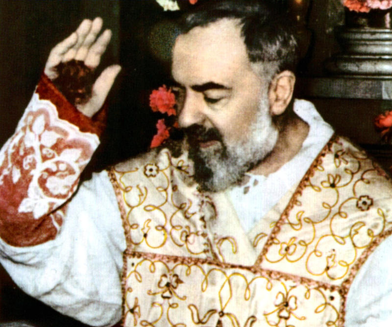 os-estigmas-do-padre-pio.jpg