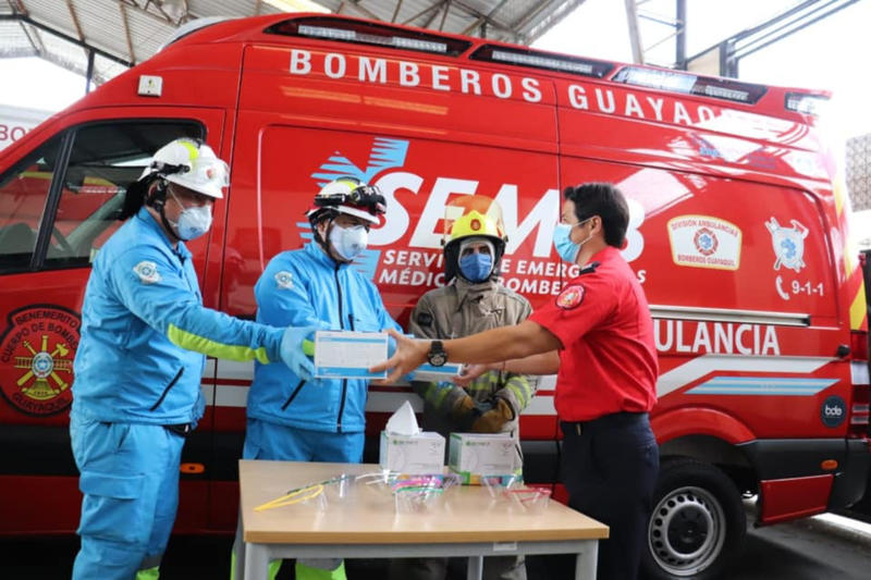 WEB-GUAYAQUIL-ECUADOR-BOMBEROS-FIREMEN-09-Benemerito-Cuerpo-de-Bomberos-Guayaquil.jpg - Aleteia.org | Español - valores con alma para vivir feliz GUAYAQUIL