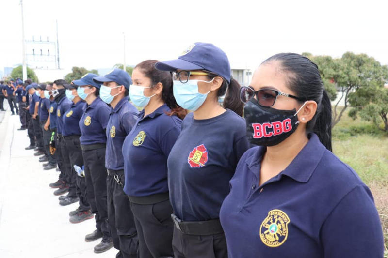 WEB-GUAYAQUIL-ECUADOR-BOMBEROS-FIREMEN-13-Benemerito-Cuerpo-de-Bomberos-Guayaquil.jpg - Aleteia.org | Español - valores con alma para vivir feliz GUAYAQUIL