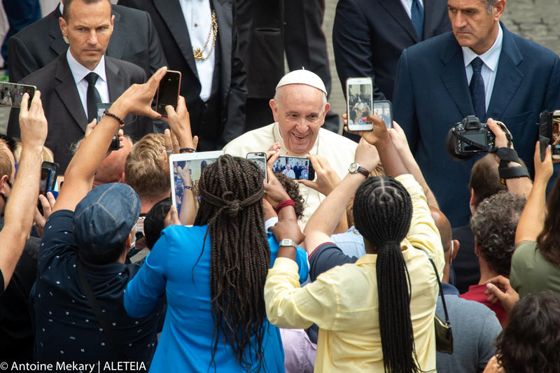 WEB2-AMSEP2320-POPE-FRANCIS-AUDIENCE-SEPTEMBER-23-2020-ANTOINE-MEKARY-ALETEIA-AM_1248.jpg