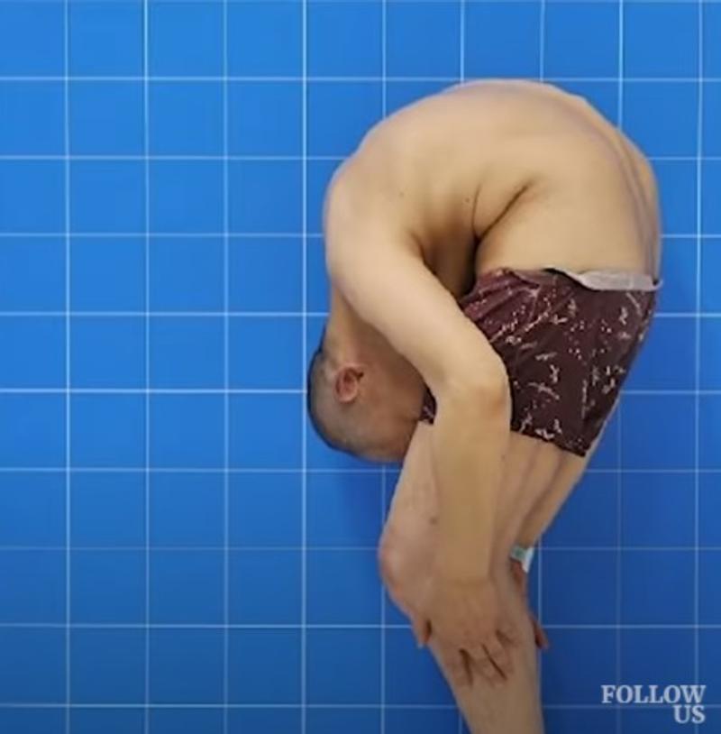 LI HUA, FOLDED MAN