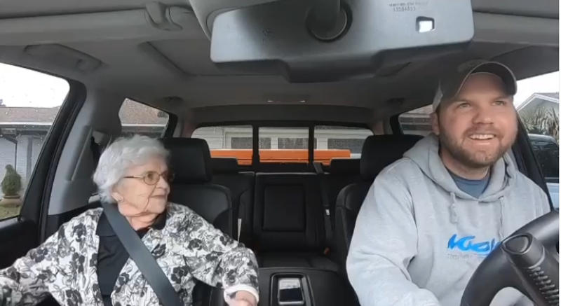 GRANDMA BOBBE
