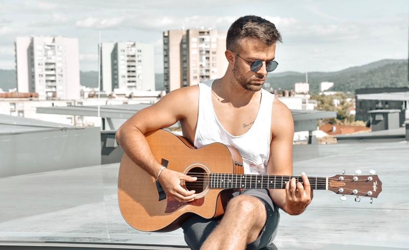 GAŠPER RIFELJ