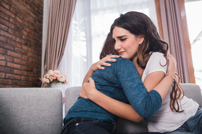 HUG